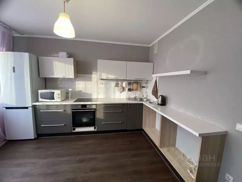 1-к кв. Тюменская область, Тюмень ул. Монтажников, 41 (42.0 м) - Фото 1