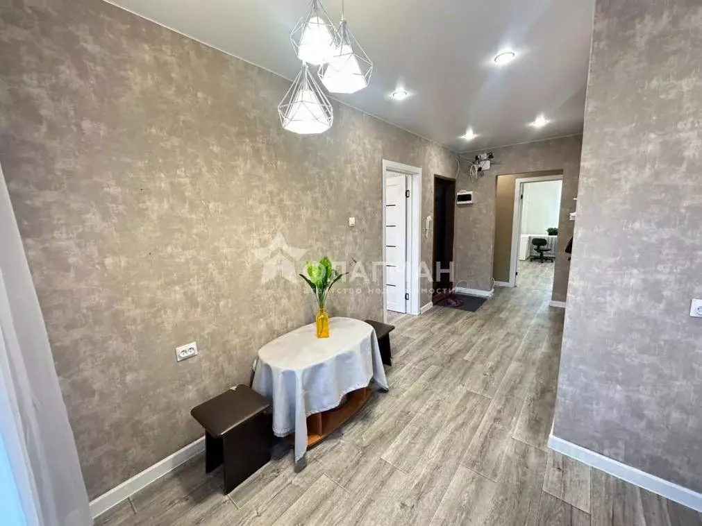 2-к кв. Иркутская область, Ангарск 19-й мкр, 13 (54.2 м) - Фото 1