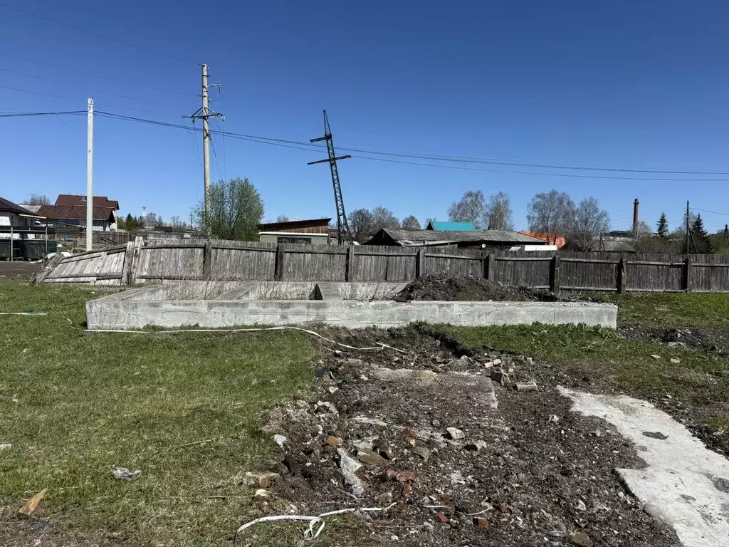 Участок в Свердловская область, Первоуральск муниципальный округ, пос. ... - Фото 0
