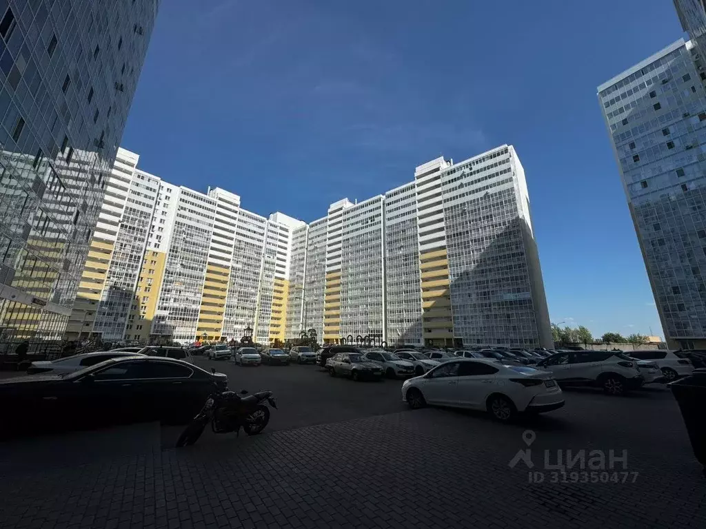 3-к кв. Татарстан, Набережные Челны ул. Раскольникова, 9 (62.7 м) - Фото 0