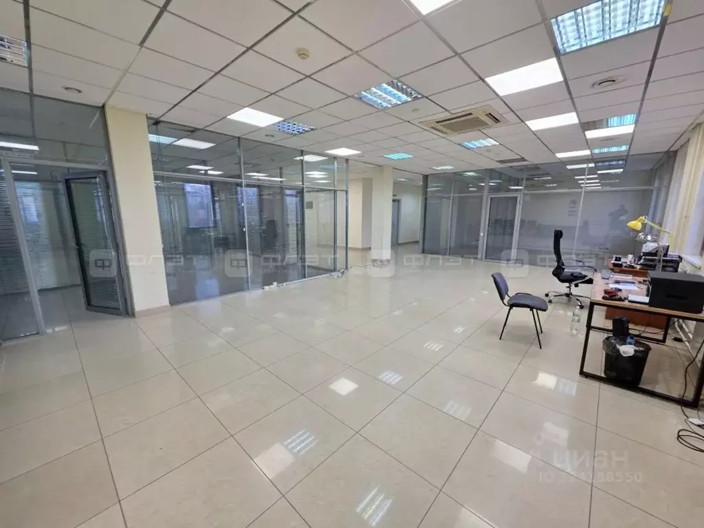 Помещение свободного назначения в Татарстан, Казань просп. Ямашева, ... - Фото 2