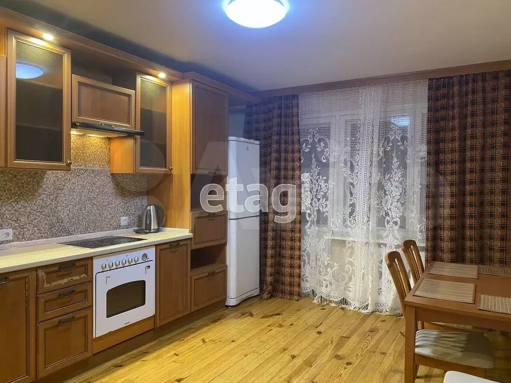 2-к. квартира, 74 м, 5/9 эт. - Фото 0