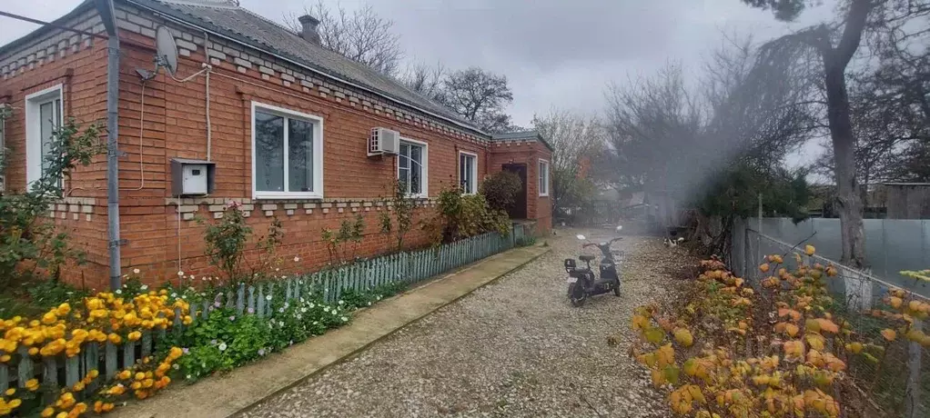 Дом в Краснодарский край, Щербиновский район, Новощербиновская ст-ца ... - Фото 1