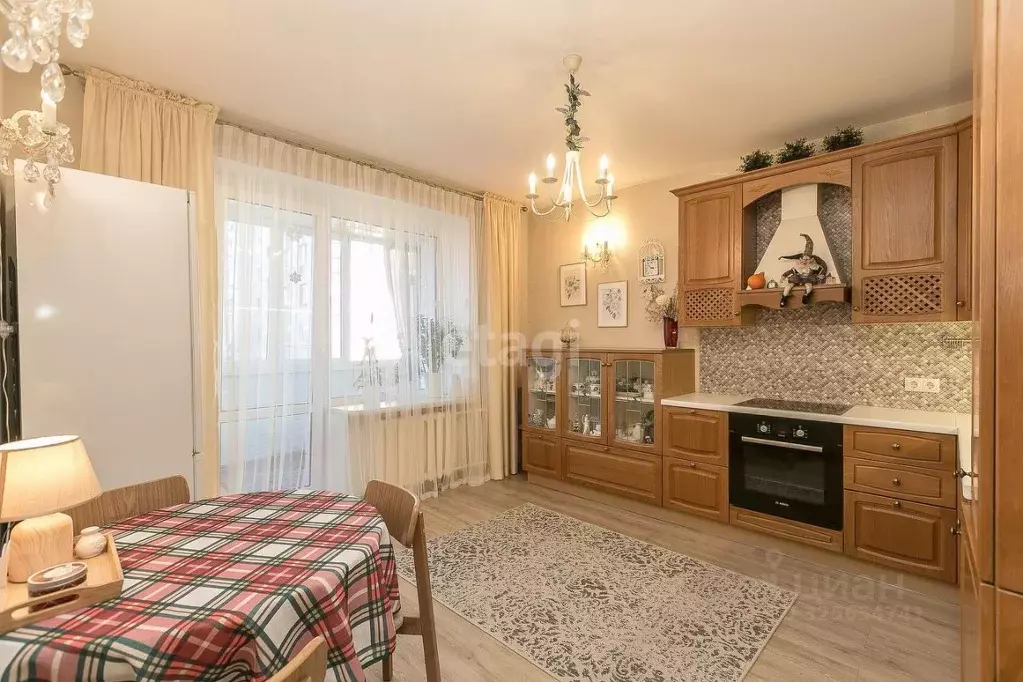 3-к кв. Тюменская область, Тюмень Советская ул., 65к1 (78.1 м) - Фото 1