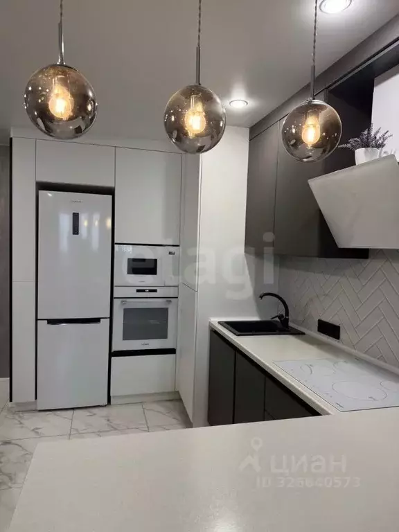 3-к кв. Тюменская область, Тюмень ул. Валентины Трофимовой, 9 (86.7 м) - Фото 2