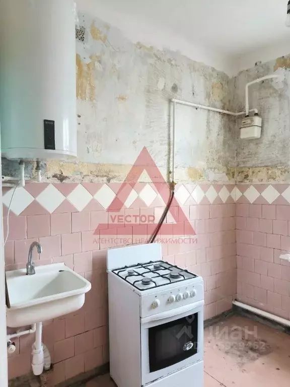 2-к кв. Севастополь ул. Демидова, 11А (36.6 м) - Фото 0