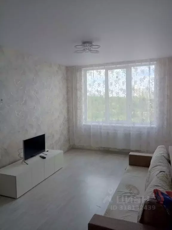 3-к кв. Свердловская область, Екатеринбург ул. Павлодарская, 5 (60.0 ... - Фото 1