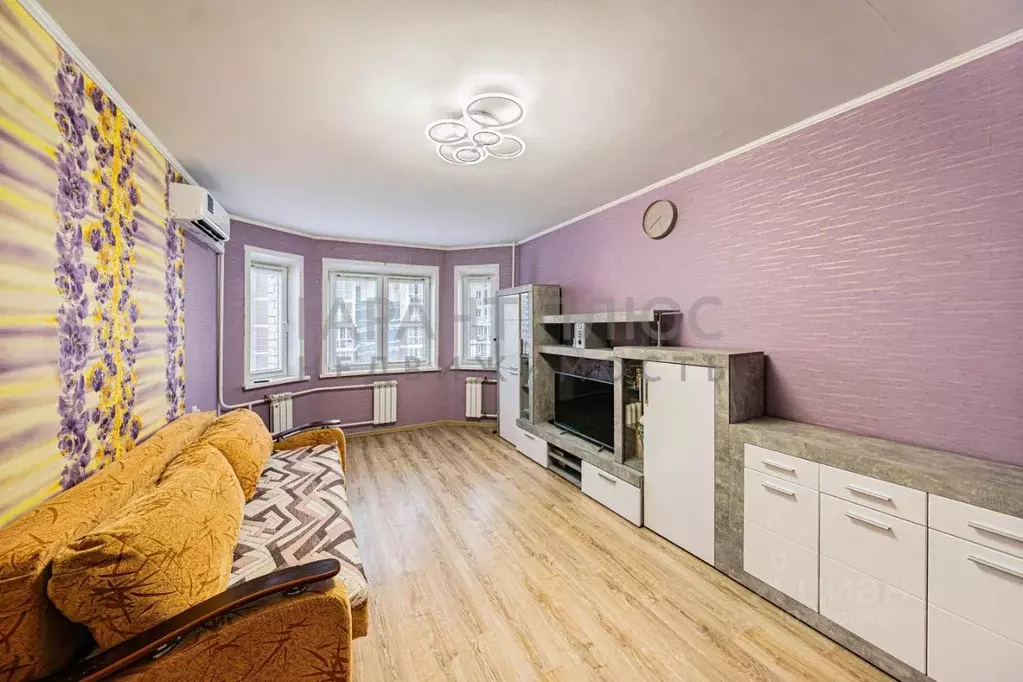 2-к кв. Липецкая область, Липецк ул. И.В. Свиридова, 4 (59.1 м) - Фото 1