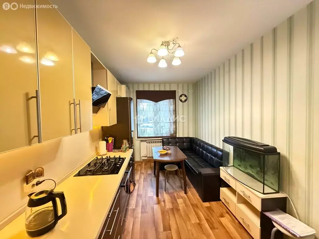 2-комнатная квартира: Рыбинск, Введенская улица, 3 (62.4 м) - Фото 2