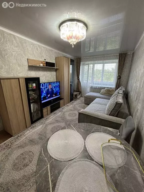 3-комнатная квартира: Горняк, улица Миронова, 128 (72 м) - Фото 0