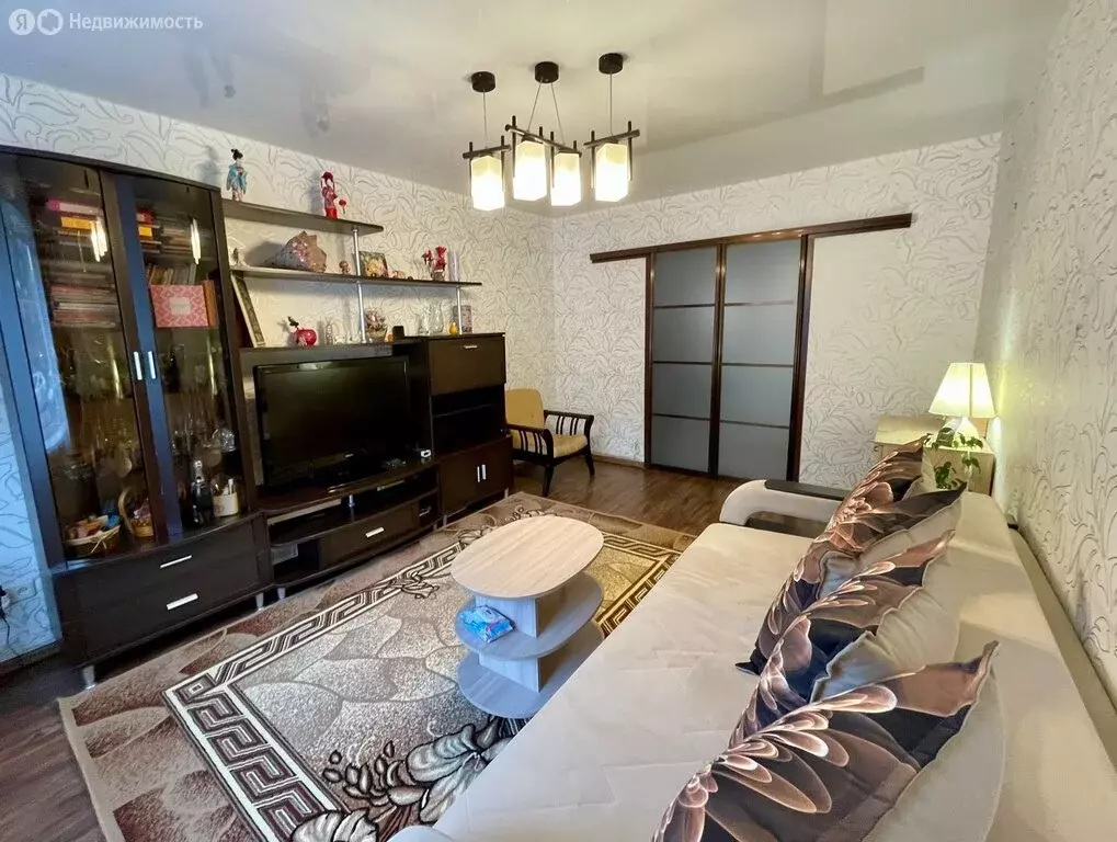 3-комнатная квартира: Находка, Спортивная улица, 7 (66.5 м) - Фото 1