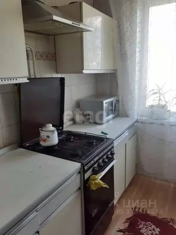 3-к кв. Орловская область, Орел Авиационная ул., 2 (65.8 м) - Фото 0