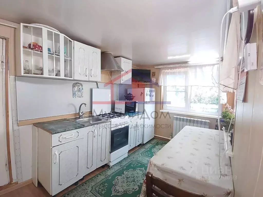 Дом в Белгородская область, Губкинский городской округ, с. Теплый ... - Фото 0