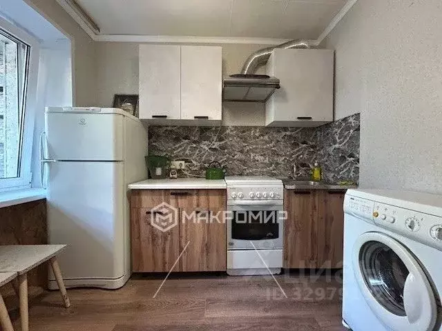 1-к кв. Брянская область, Брянск ул. Бурова, 2Б (34.0 м) - Фото 2