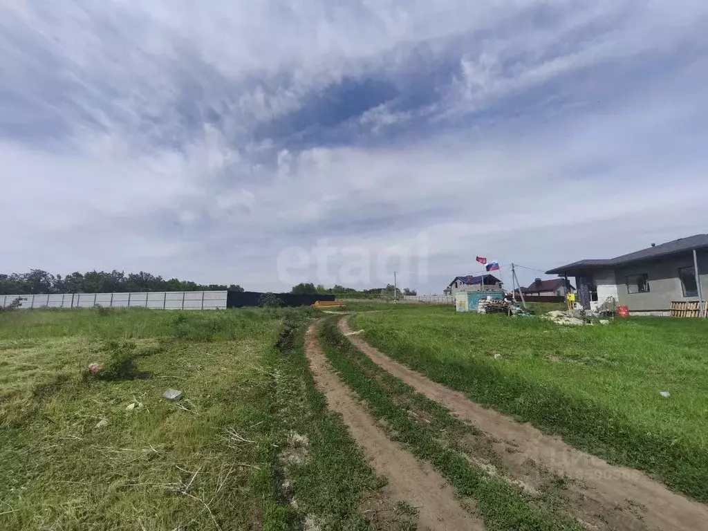 Участок в Белгородская область, Белгородский район, Комсомольское ... - Фото 0