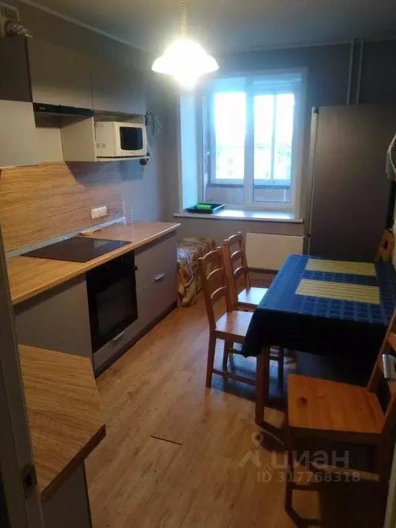 3-к кв. Свердловская область, Екатеринбург ул. Боровая, 29 (60.6 м) - Фото 1
