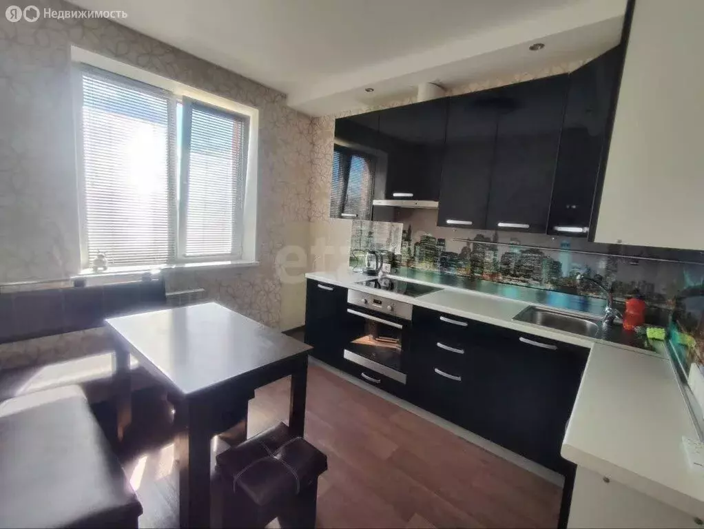 2-комнатная квартира: Златоуст, Южно-Есаульская улица, 12 (50.9 м) - Фото 1