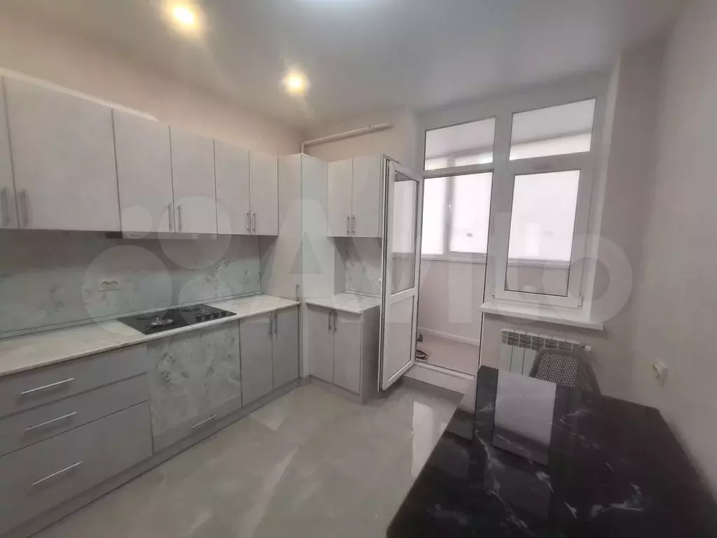 2-к. квартира, 58 м, 3/15 эт. - Фото 0