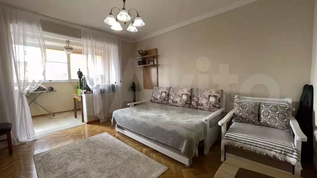 2-к. квартира, 55 м, 7/10 эт. - Фото 0
