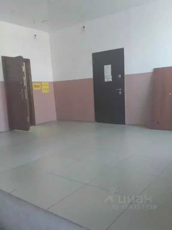 Помещение свободного назначения в Иркутская область, Слюдянка ул. ... - Фото 1