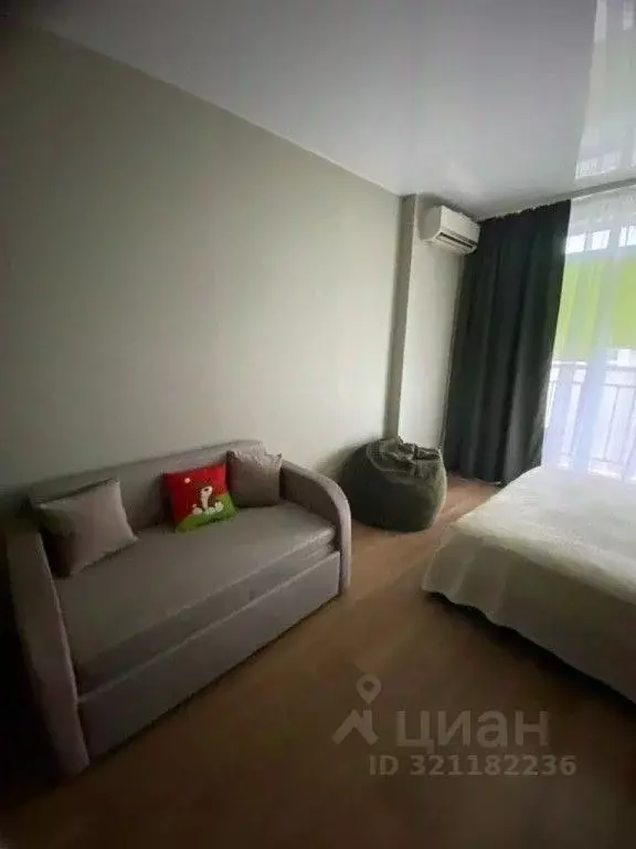 1-к кв. Волгоградская область, Волгоград ул. Малиновского, 4 (30.0 м) - Фото 0