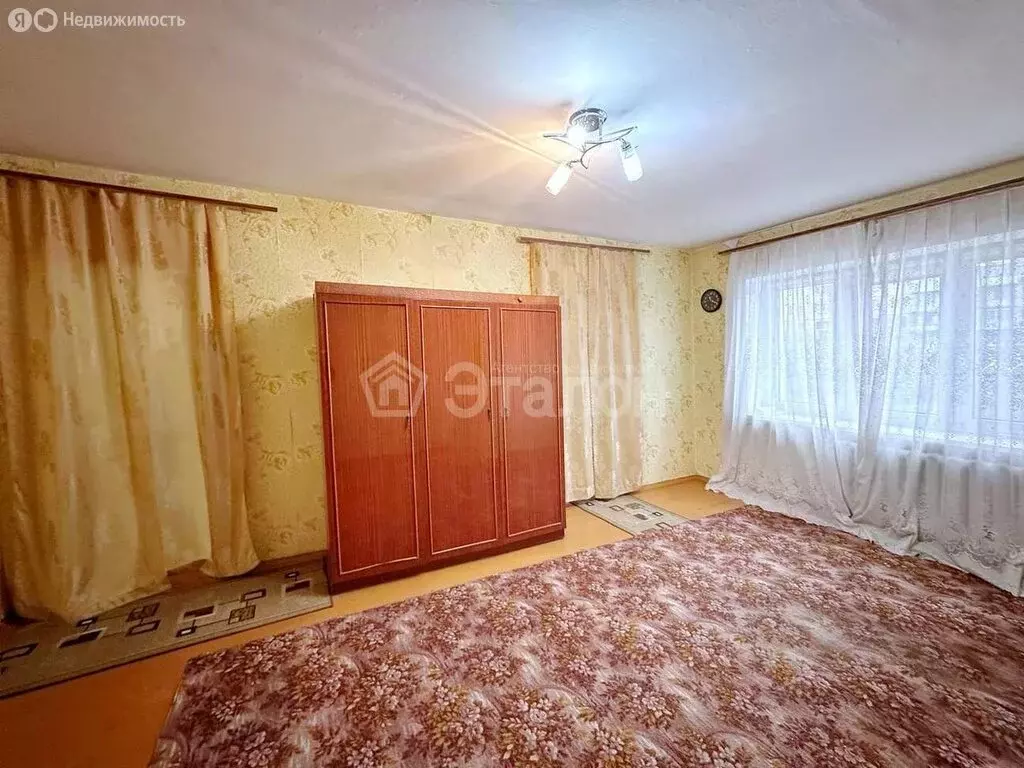 3-комнатная квартира: Волгоград, улица Маршала Ерёменко, 17 (43 м) - Фото 1