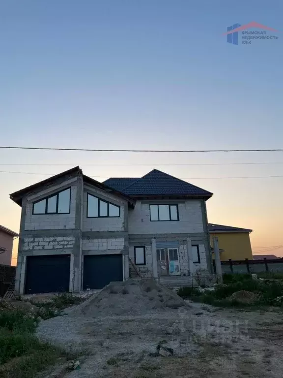 Дом в Крым, Евпатория ул. Петра Григоренко (400 м) - Фото 1