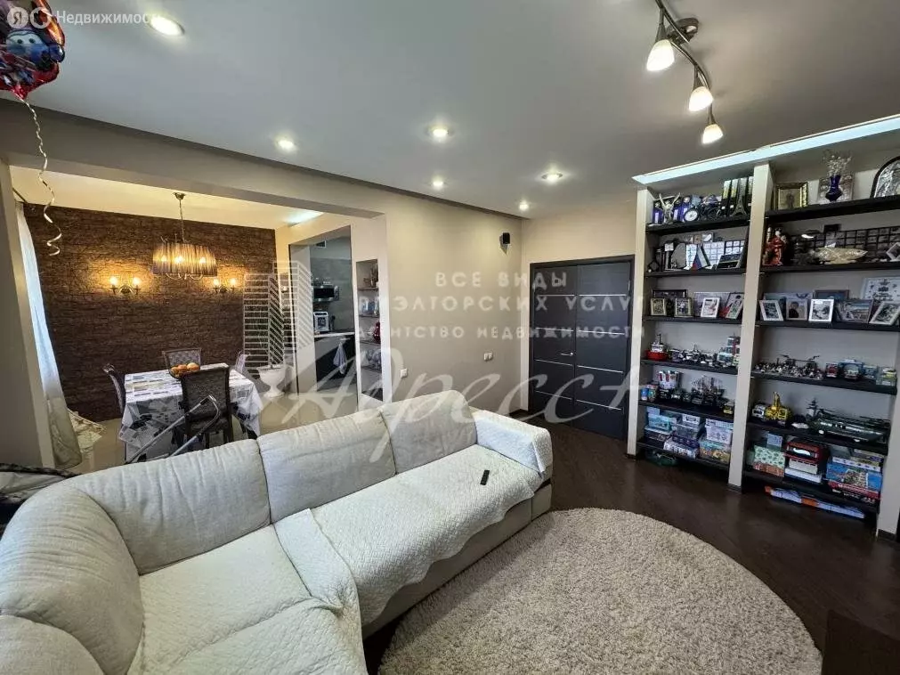3-комнатная квартира: Улан-Удэ, улица Павлова, 48А (91 м) - Фото 1