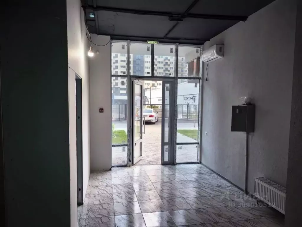 Помещение свободного назначения в Краснодарский край, Краснодар бул. ... - Фото 1