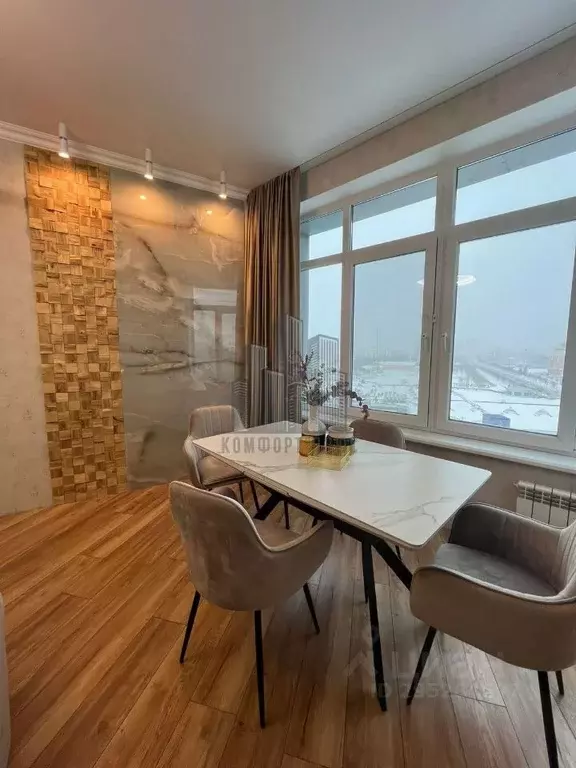 3-к кв. Татарстан, Казань ул. Оренбургский Тракт, 24В (100.0 м) - Фото 0