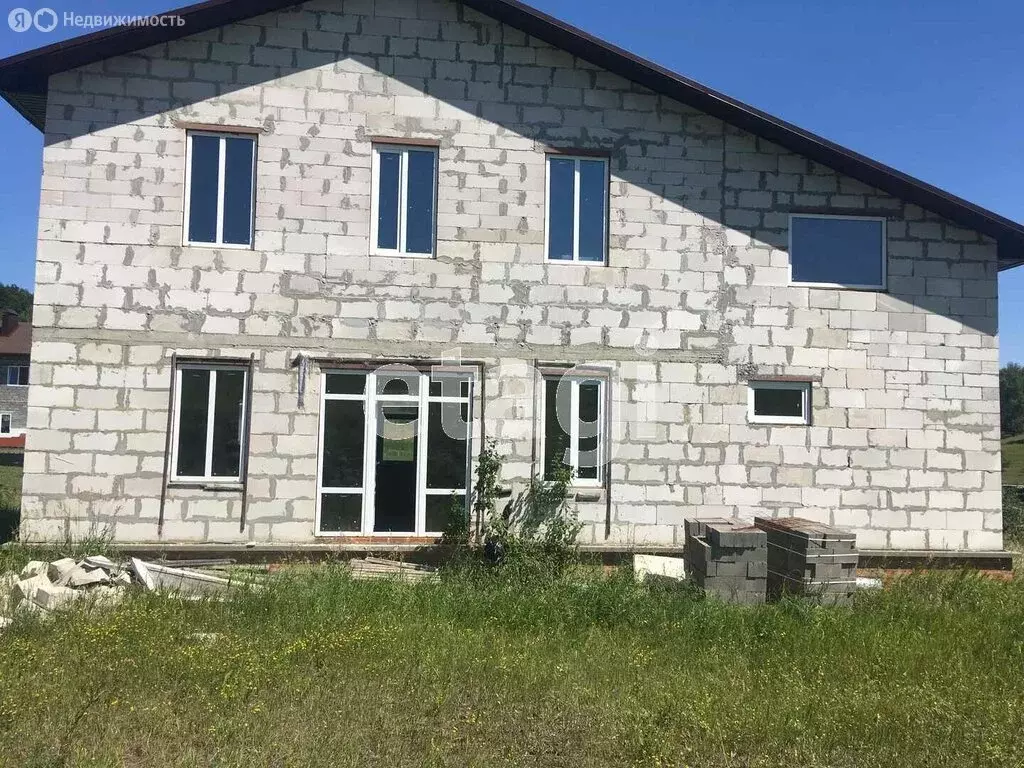 Дом в посёлок Майский, Ягодная улица (170 м) - Фото 1
