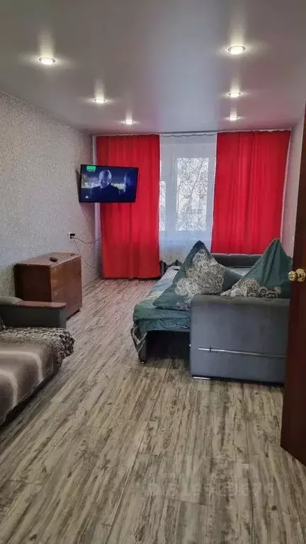 2-к кв. Кировская область, Омутнинск ул. Юных Пионеров, 33 (44.0 м) - Фото 0