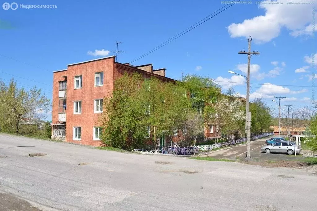 1-комнатная квартира: Ревда, улица Кирзавод, 15 (36.6 м) - Фото 2