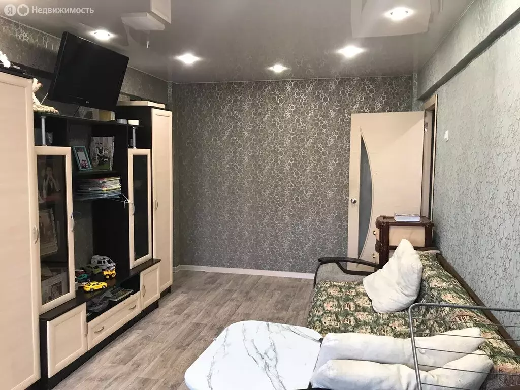 3-комнатная квартира: Иркутск, улица Бородина, 39 (58 м) - Фото 1