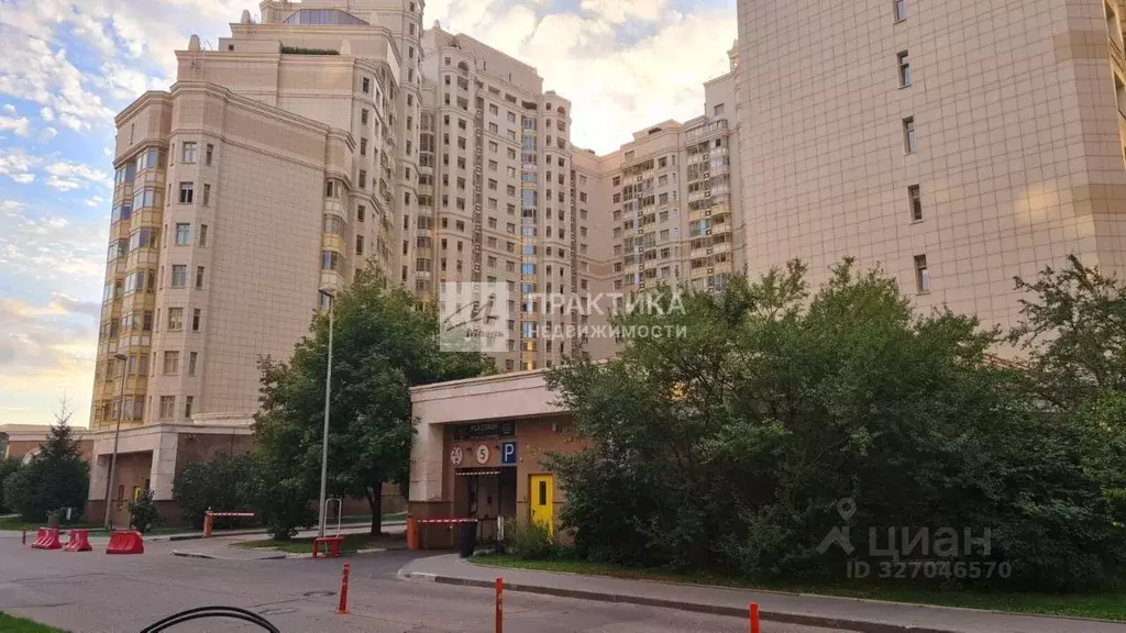 Гараж в Москва Ломоносовский просп., 25к3 (17 м) - Фото 1