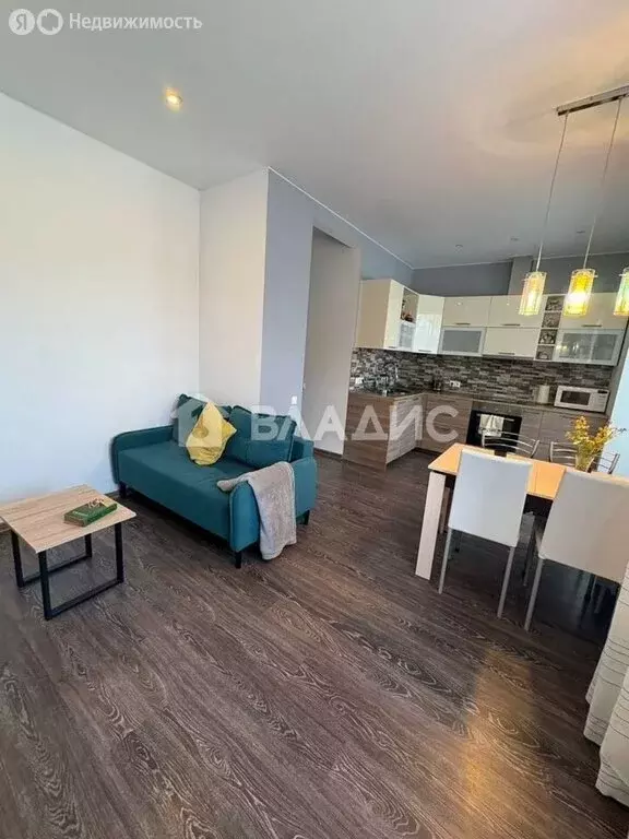 3-комнатная квартира: Софьино, Новая улица, 4 (70 м) - Фото 0