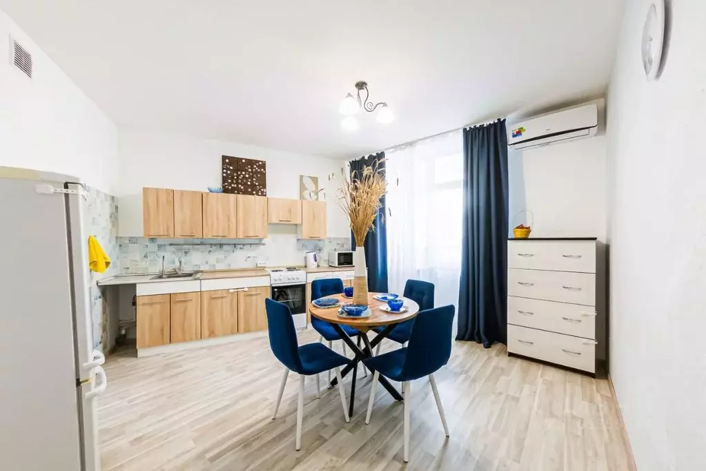 1-к кв. Свердловская область, Екатеринбург ул. Чкалова, 231 (53.0 м) - Фото 0