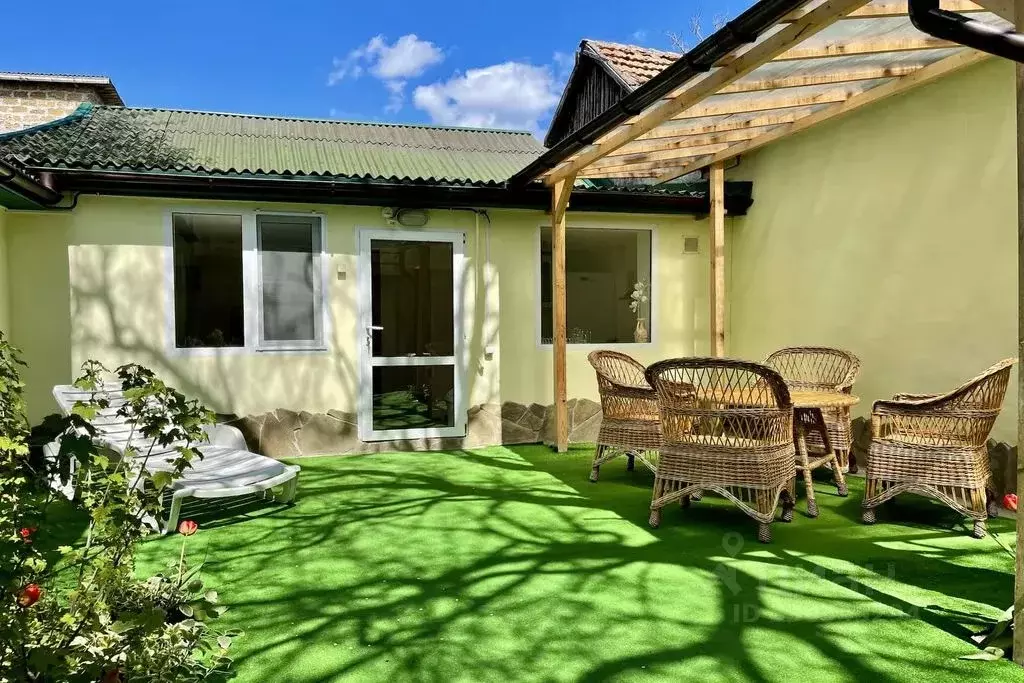 Дом в Крым, Феодосия ул. Листовничей, 32 (100 м) - Фото 1