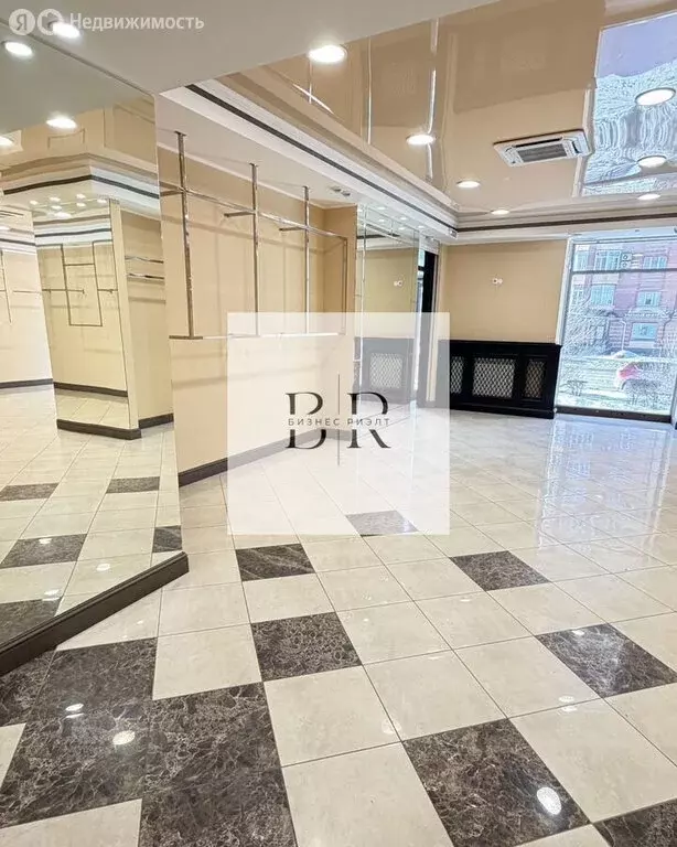 Торговая площадь (150 м) - Фото 1