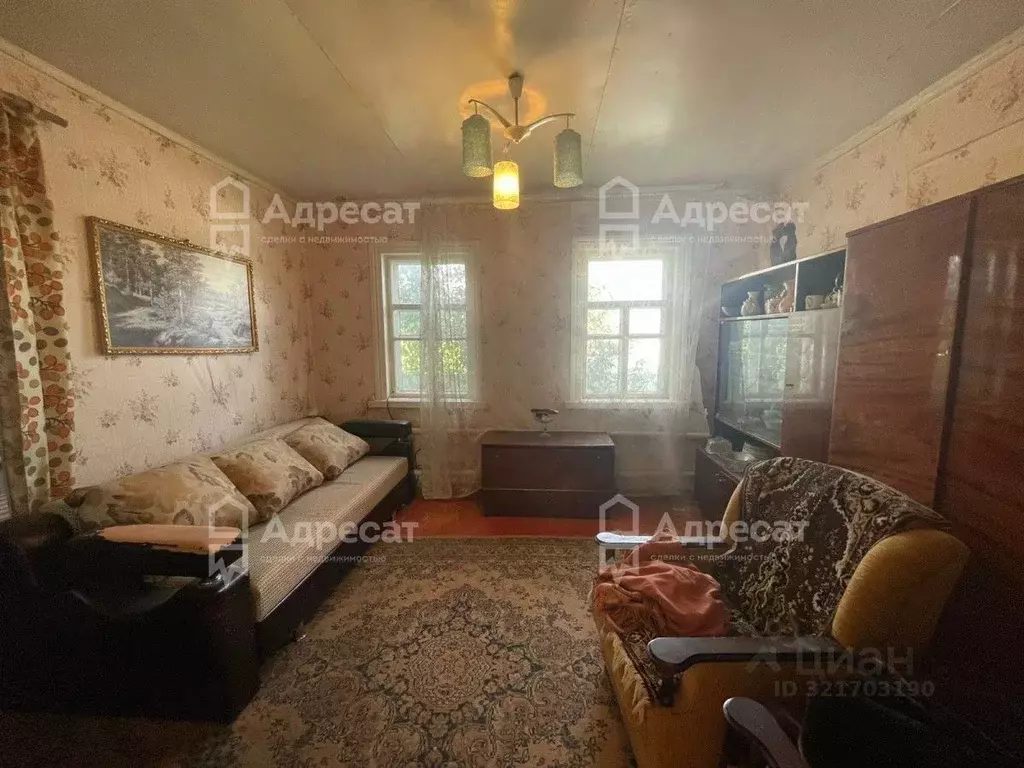 Дом в Волгоградская область, Волгоград Лисичанская ул. (59 м) - Фото 1