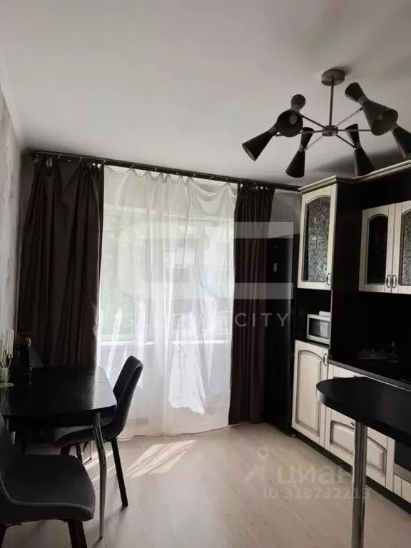 2-к кв. Брянская область, Брянск ул. Брянского Фронта, 28к1 (60.0 м) - Фото 1