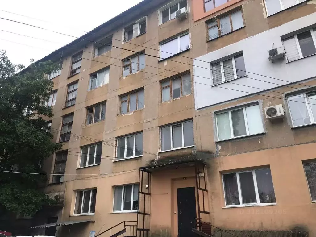 2-к кв. Крым, Симферополь ул. Русская, 103А (52.4 м) - Фото 0