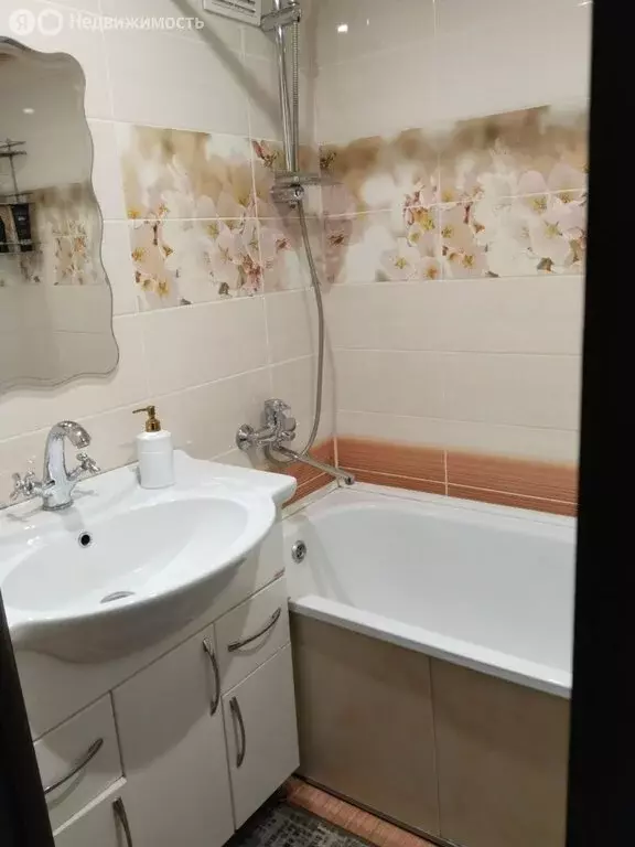 3-комнатная квартира: Псков, улица Юности, 15/130 (67.4 м) - Фото 1