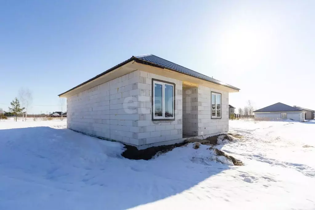 Дом в Тюменская область, Тюменский муниципальный округ, д. Молчанова  ... - Фото 1