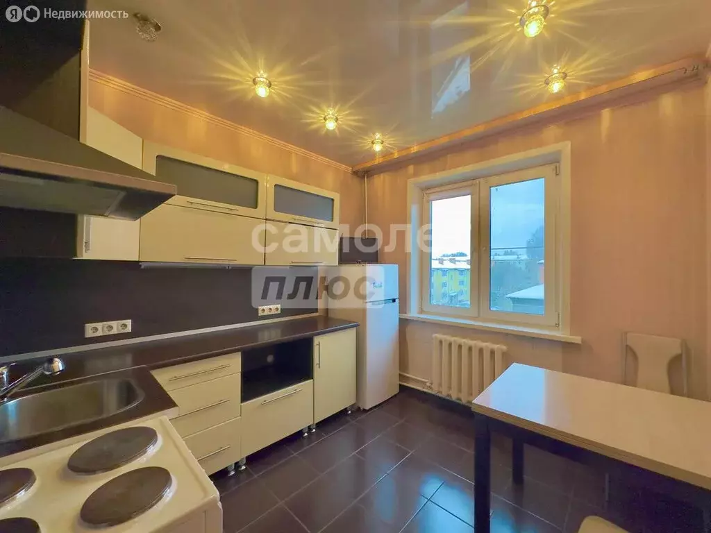 2-комнатная квартира: Ленинск-Кузнецкий, улица Спасстанция, 6 (51.1 м) - Фото 1