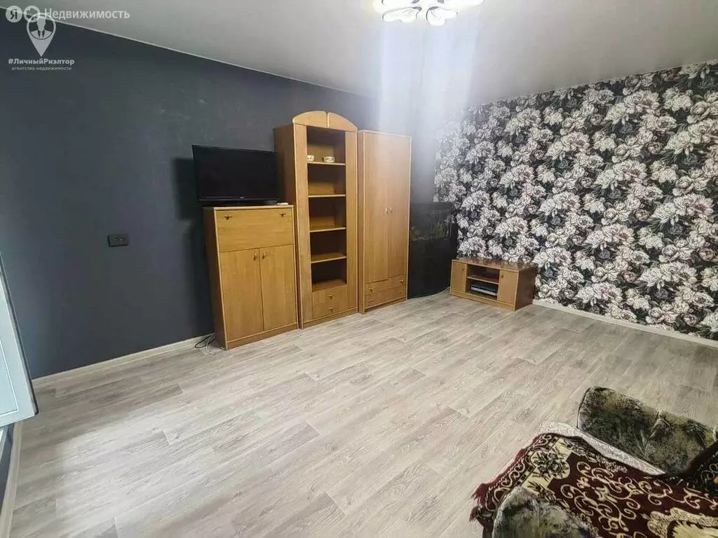 3-комнатная квартира: Рыбное, Юбилейная улица, 12 (75.3 м) - Фото 1