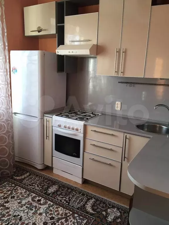 1-к. квартира, 32 м, 9/9 эт. - Фото 0