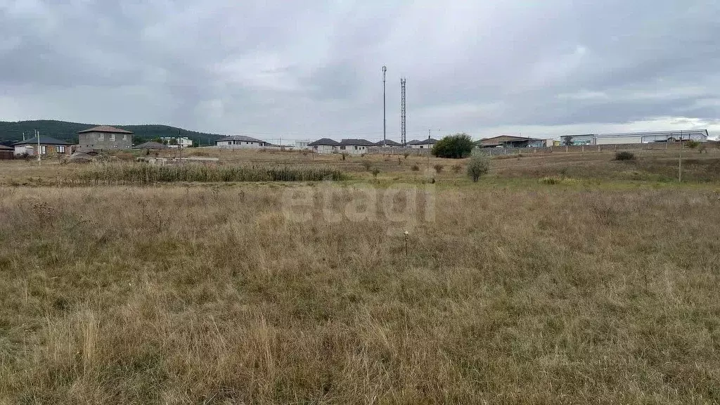 Участок в Крым, Симферопольский район, Трудовское с/пос, с. ... - Фото 1