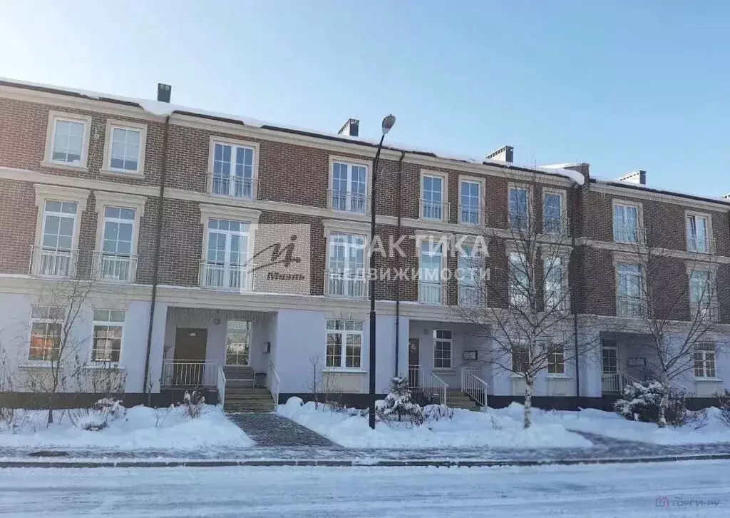 Продается 3-комнатная квартира - Фото 1