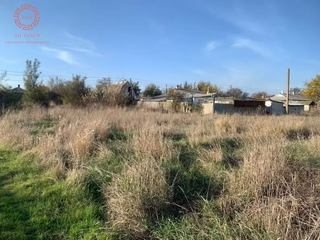 Участок в Крым, Ленинский район, Заветненское с/пос, с. Заветное ул. ... - Фото 1